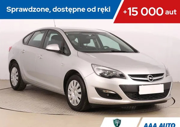 opel Opel Astra cena 45000 przebieg: 62427, rok produkcji 2019 z Blachownia
